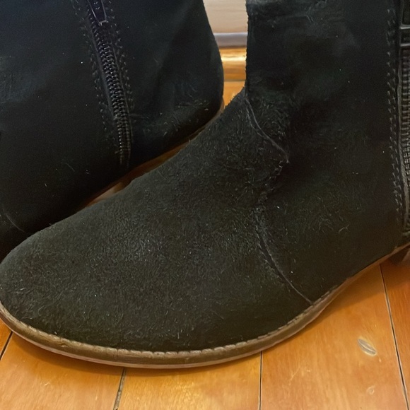 Steve Madden black suede cowboy booties 🤠 - Picture 6 of 11